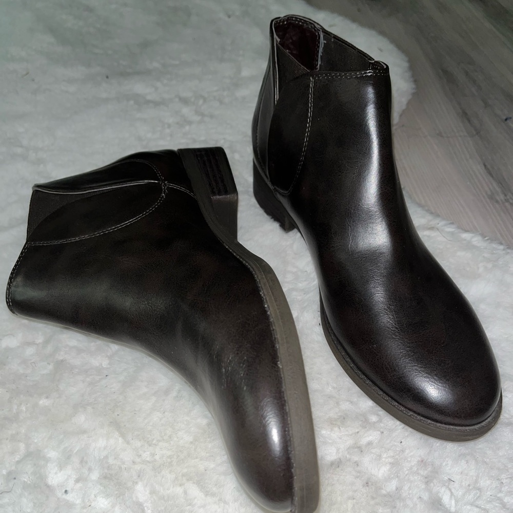 Brown boots